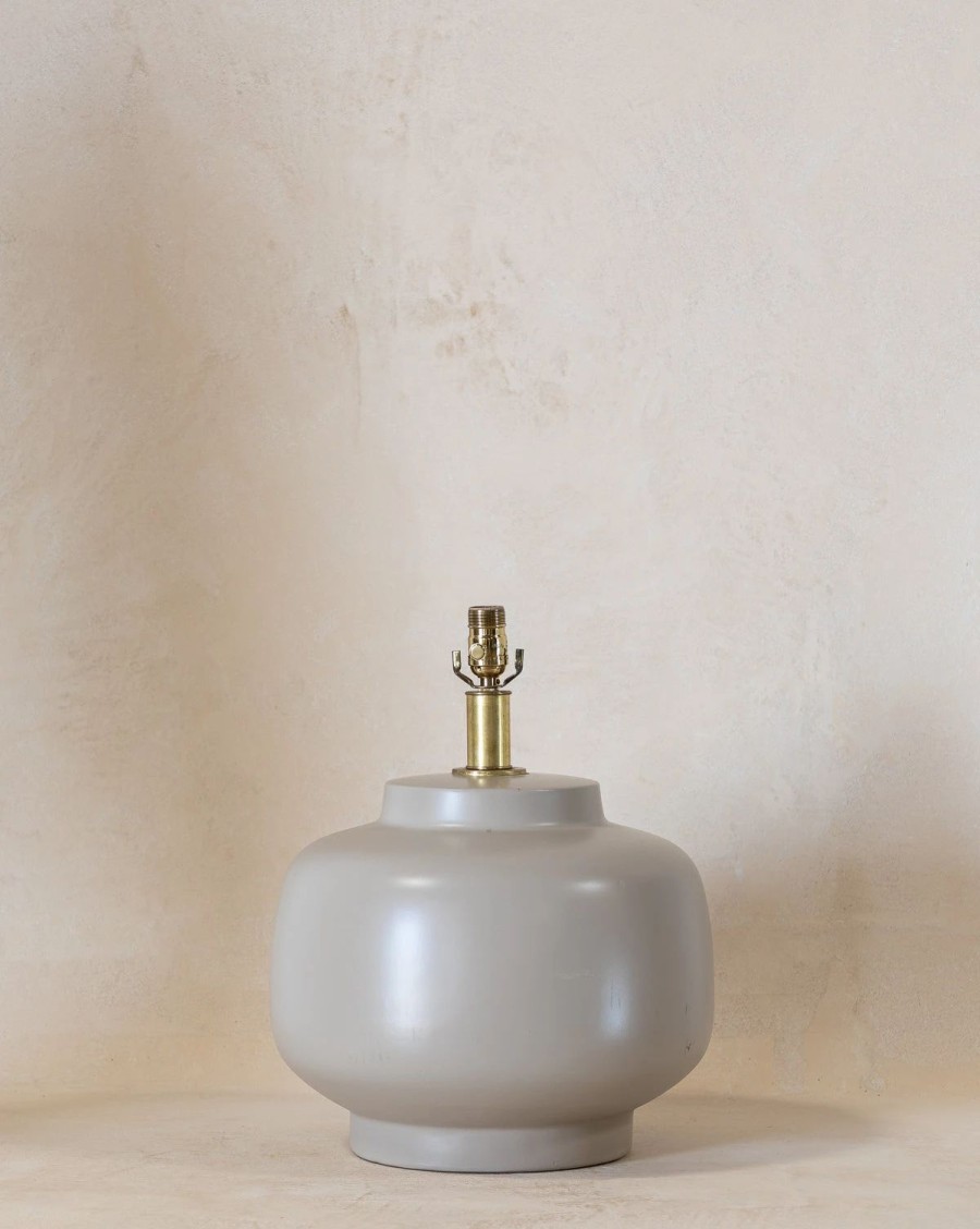 * Vintage Taupe Table Lamp Base Table Lamps